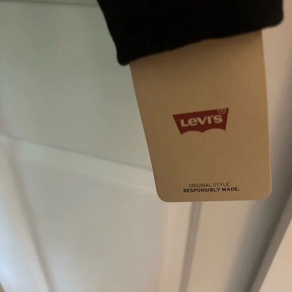 Levi's Black Quilted Bomber Jacket with Brown Corduroy Collar Size Small NWT - Picture 5 of 6